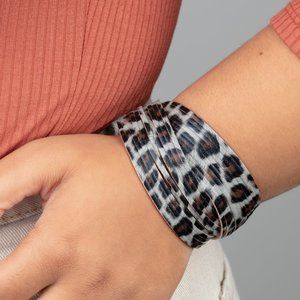 Hey GRRR-irl Silver Cheetah Print Single Wrap Bracelet